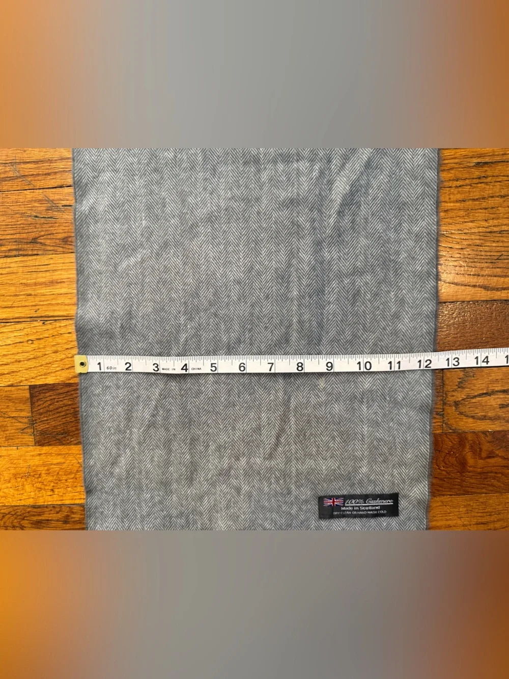 Luxury 100% Cashmere Scarf Made in Scotland Gray Herringbone Tweed Cream Fringe